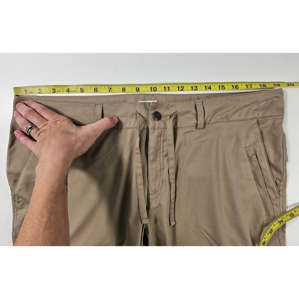 Magellan size XL women's drawstring waist packable nylon zip pocket shorts EUC * - Picture 8 of 8